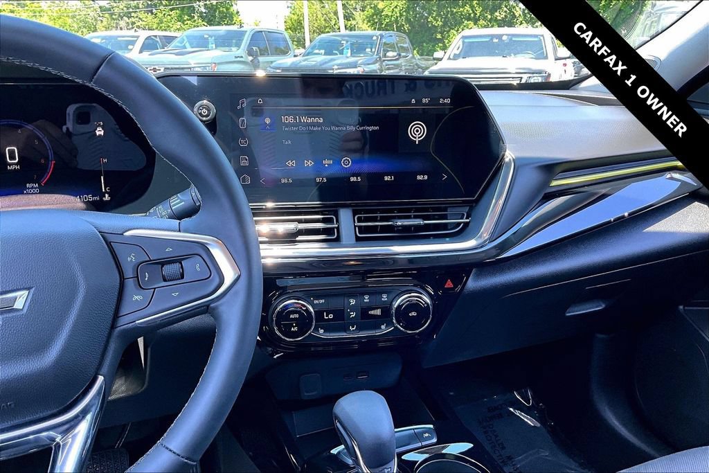Used 2025 Chevrolet Trax ACTIV FWD image 7