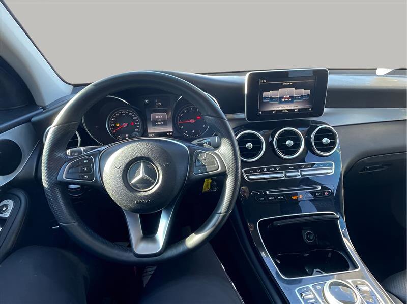 Used 2019 Mercedes-Benz GLC 300 image 15