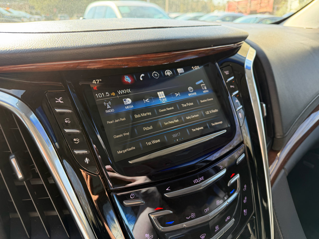 Used 2016 Cadillac Escalade ESV Premium image 28