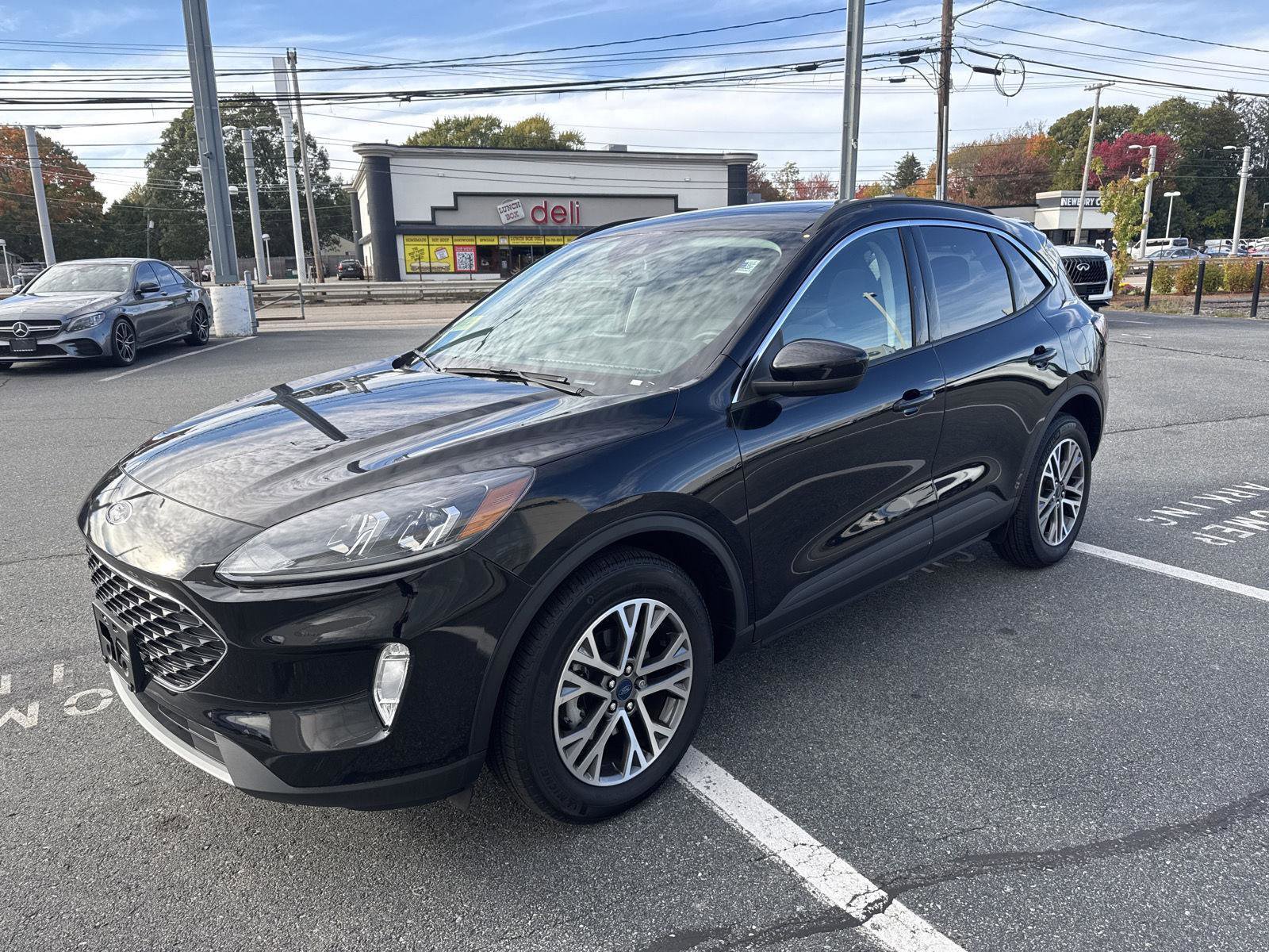 Used 2022 Ford Escape SEL w/ Technology Package image 11