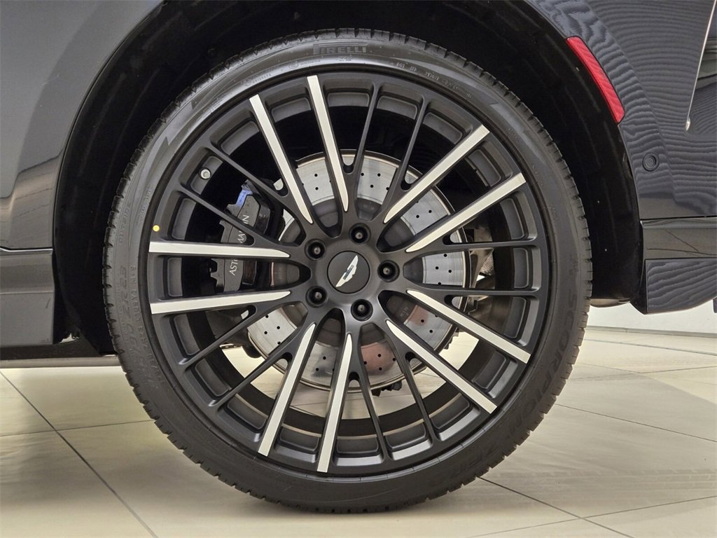 Used 2025 Aston Martin DBX 707 image 15