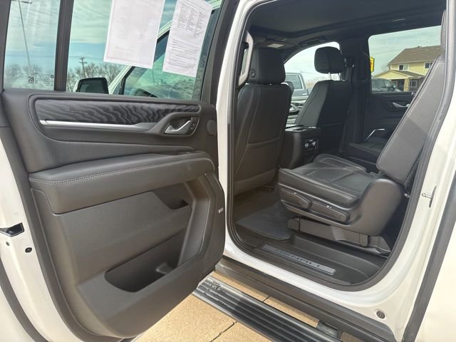 Used 2022 GMC Yukon XL Denali image 35