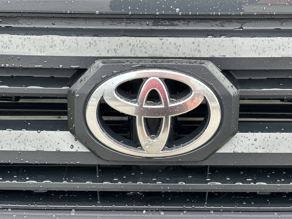 Used 2025 Toyota Tacoma SR5 RWD image 31
