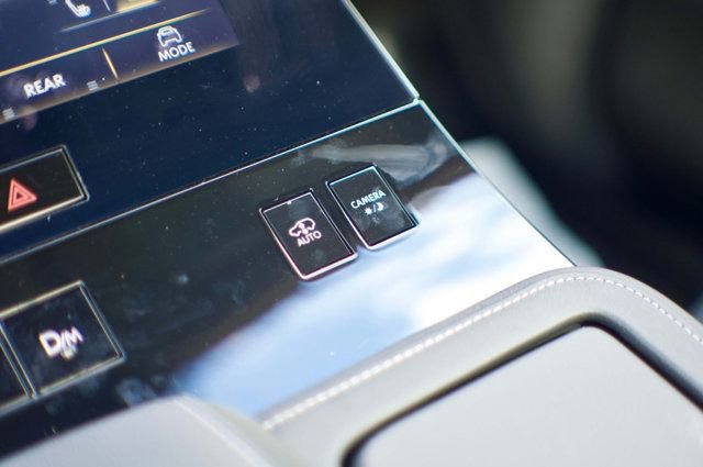 Used 2025 INFINITI QX80 Sensory AWD/4WD image 35