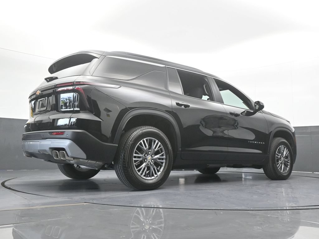 Used 2026 Chevrolet Traverse LT FWD image 59