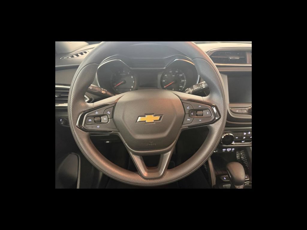 Used 2022 Chevrolet TrailBlazer LT w/ Driver Confidence Package AWD/4WD image 14