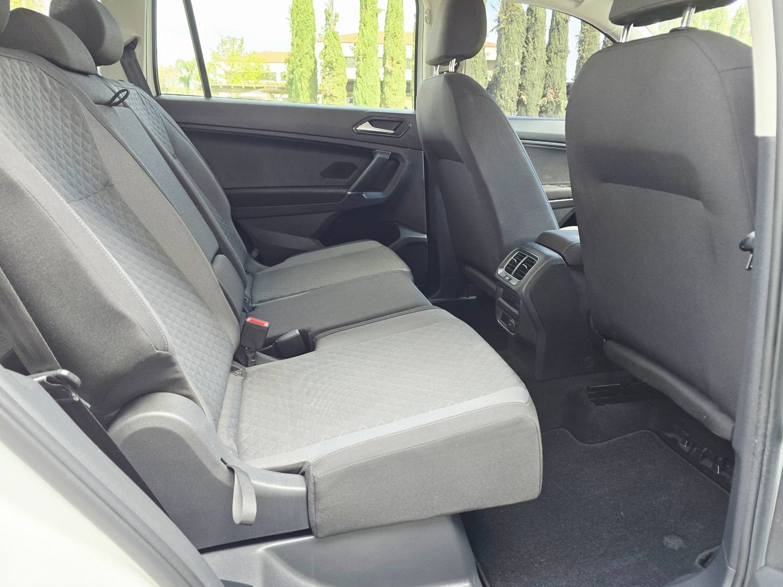Used 2018 Volkswagen Tiguan S FWD image 34