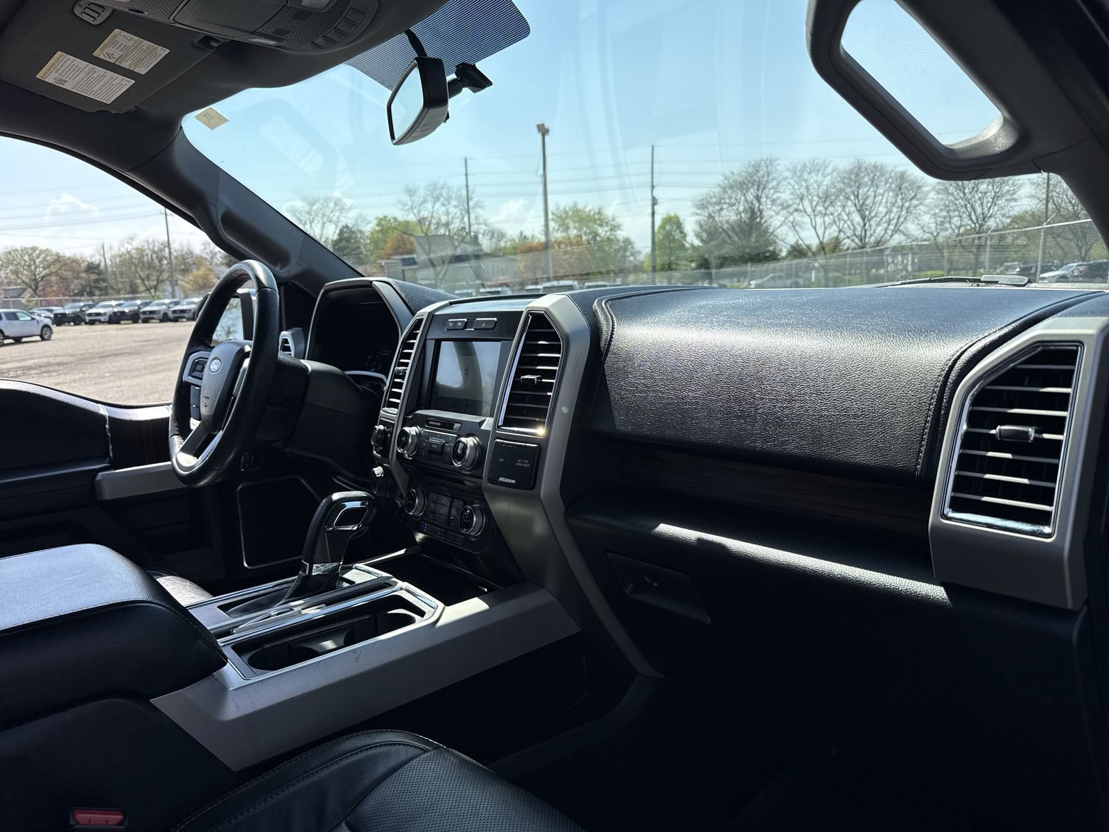 Used 2016 Ford F150 Lariat w/ Equipment Group 501A Mid AWD/4WD image 22