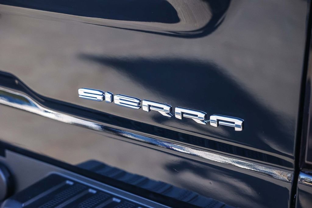 Used 2022 GMC Sierra 3500 Denali w/ Denali Ultimate Package image 13