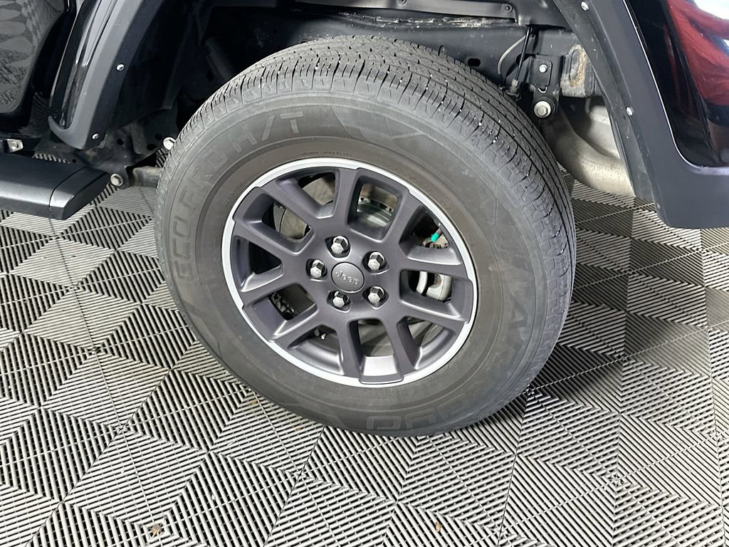 Certified 2022 Jeep Gladiator Overland w/ Popular Equipment Package image 41