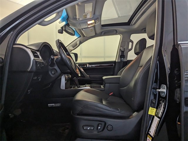 Used 2017 Lexus GX 460 Luxury image 6