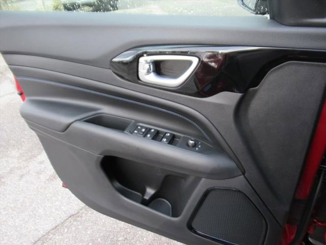 New 2026 Jeep Compass Latitude image 25