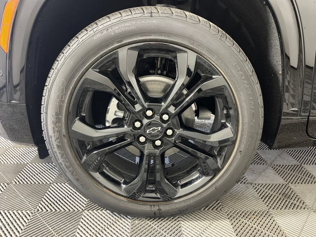 New 2027 Chevrolet Traverse RS FWD image 13