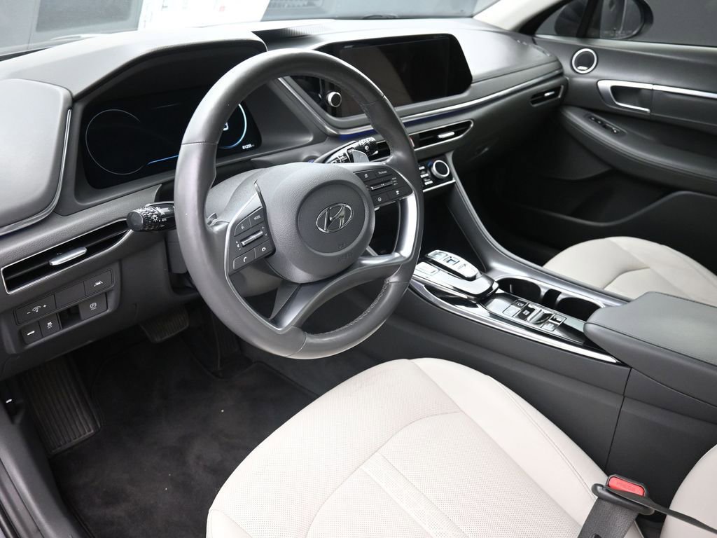 Used 2020 Hyundai Sonata Limited image 18