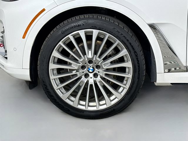 Used 2020 BMW X7 xDrive40i w/ Executive Package image 33