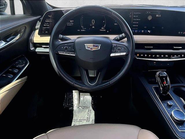 Certified 2024 Cadillac XT4 Luxury FWD image 7