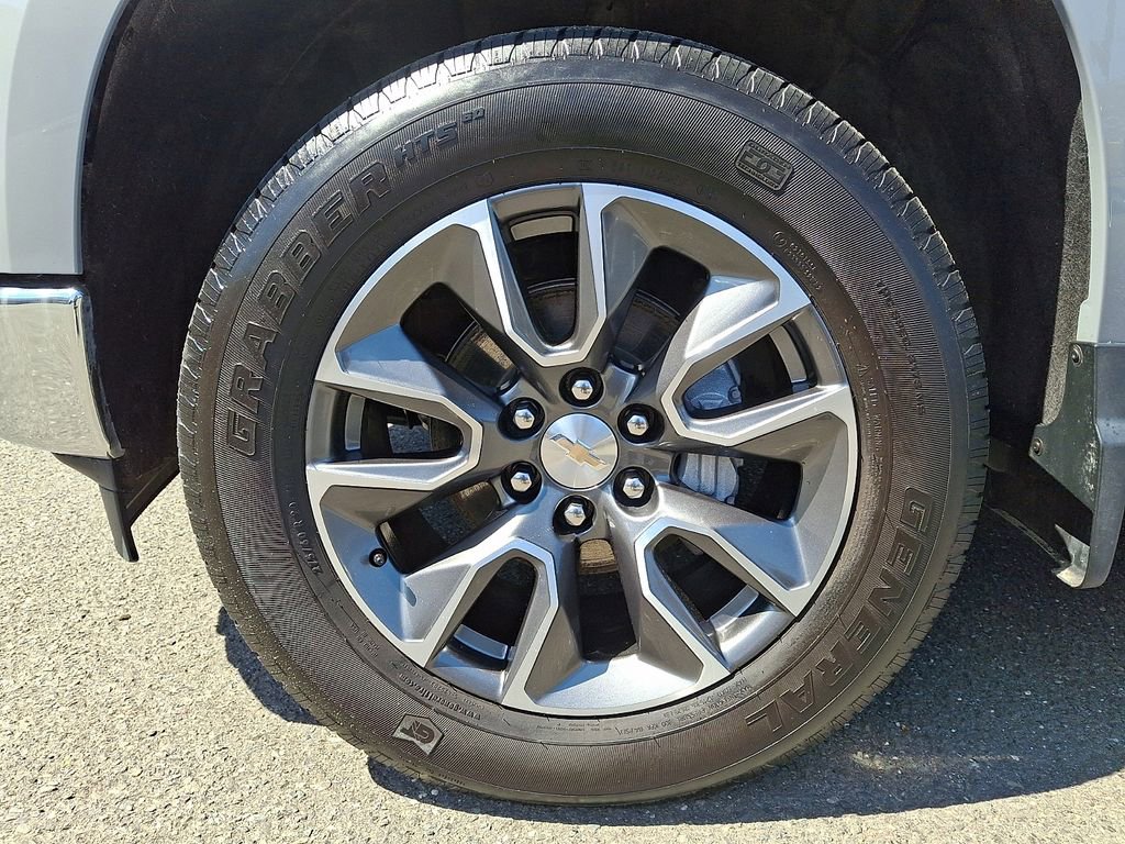 Used 2024 Chevrolet Silverado 1500 LT image 9