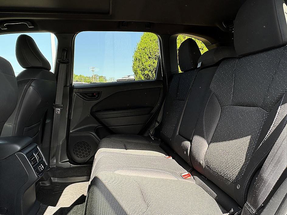 Used 2025 Subaru Forester Premium w/ Convenience Package #1 AWD/4WD image 10