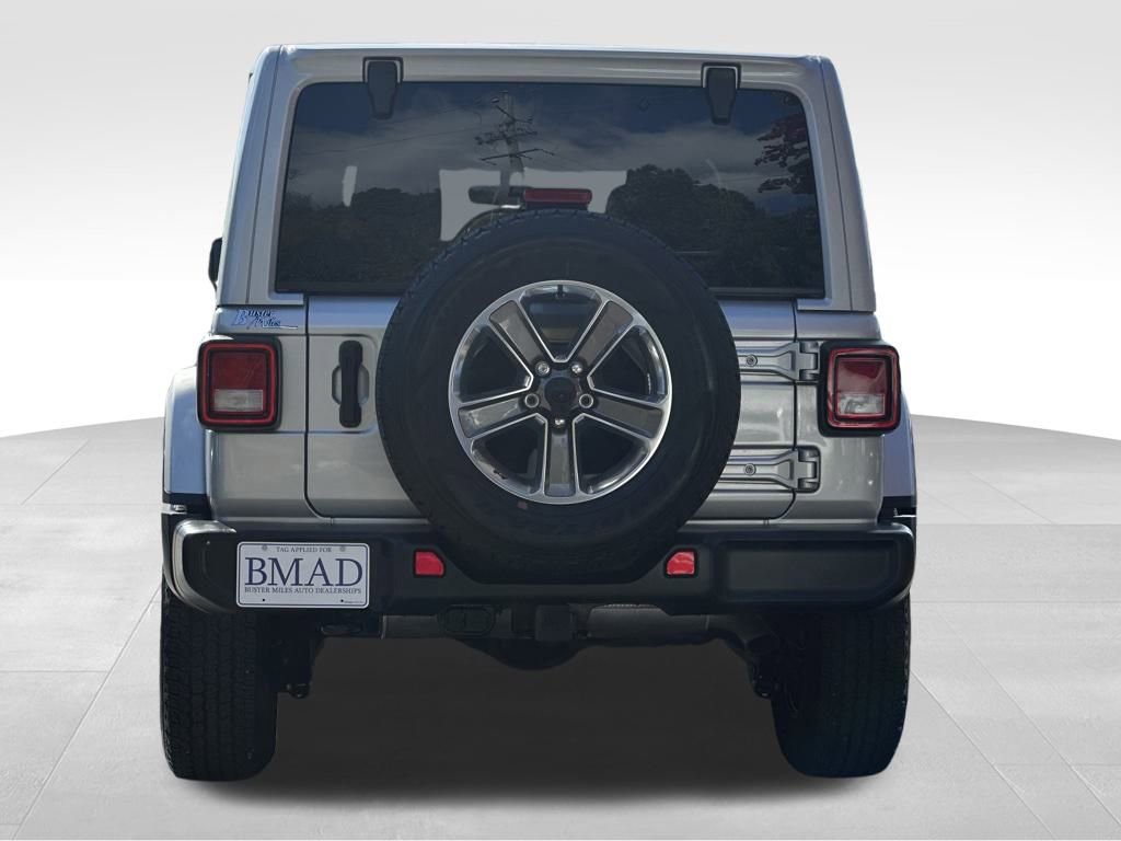 Used 2022 Jeep Wrangler Unlimited Sahara w/ Cold Weather Group image 10