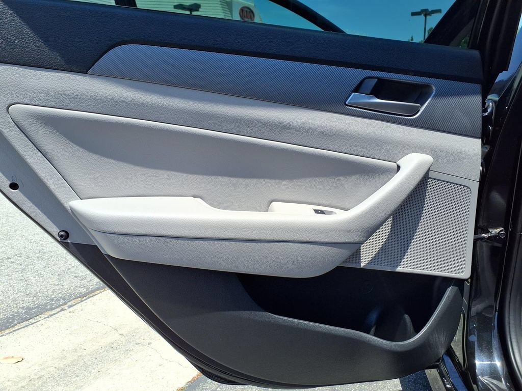 Used 2019 Hyundai Sonata SEL w/ Tech Package 02 FWD image 23