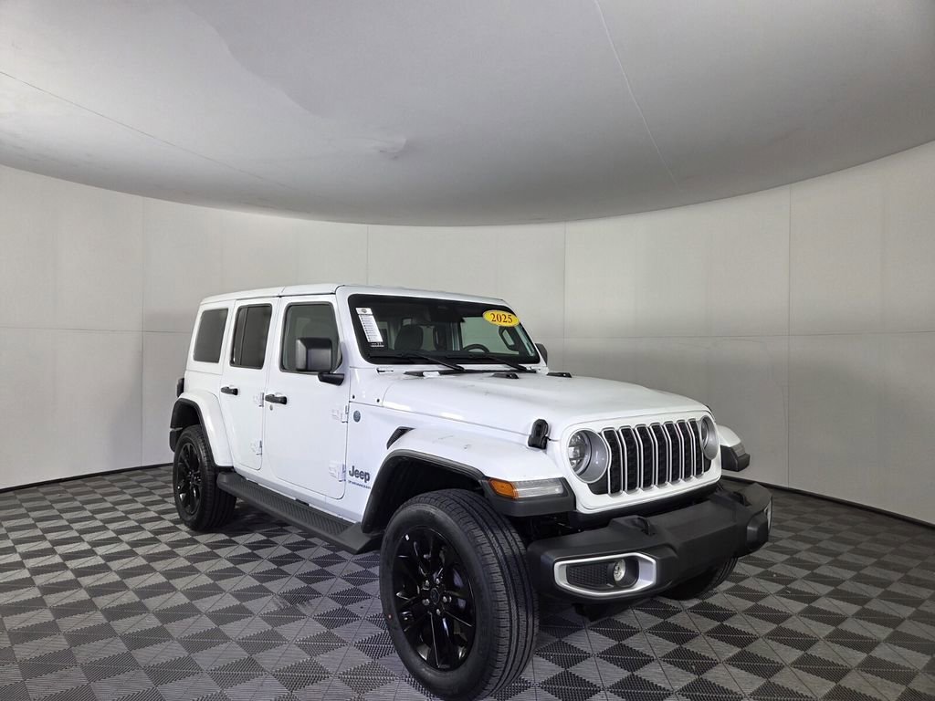 Certified 2025 Jeep Wrangler Sahara image 2