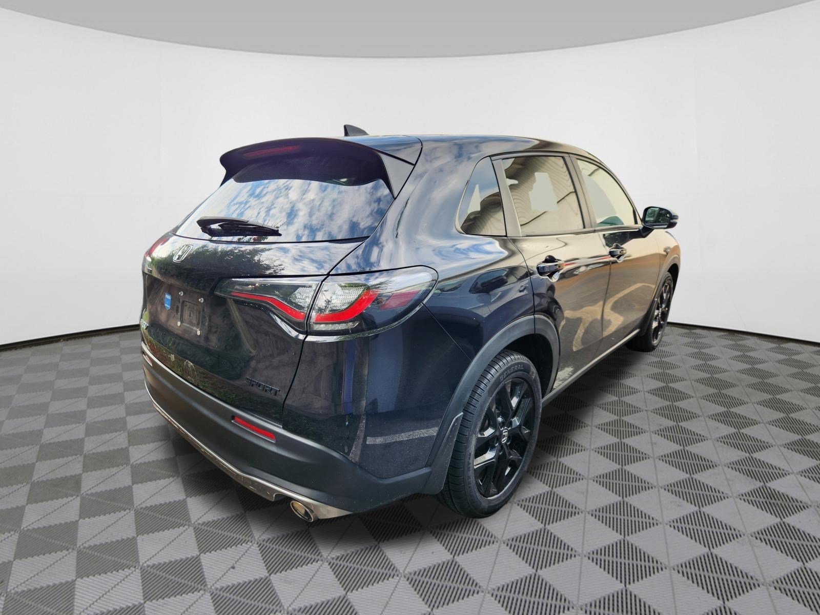 Certified 2024 Honda HR-V Sport image 4