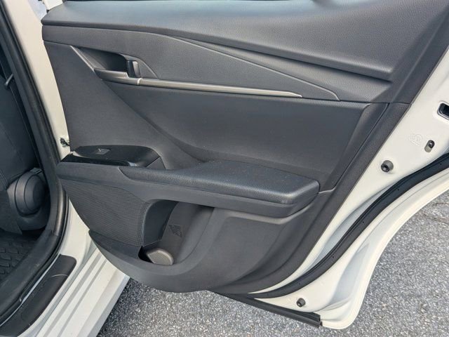 Used 2025 Toyota Camry LE w/ Convenience Package image 15