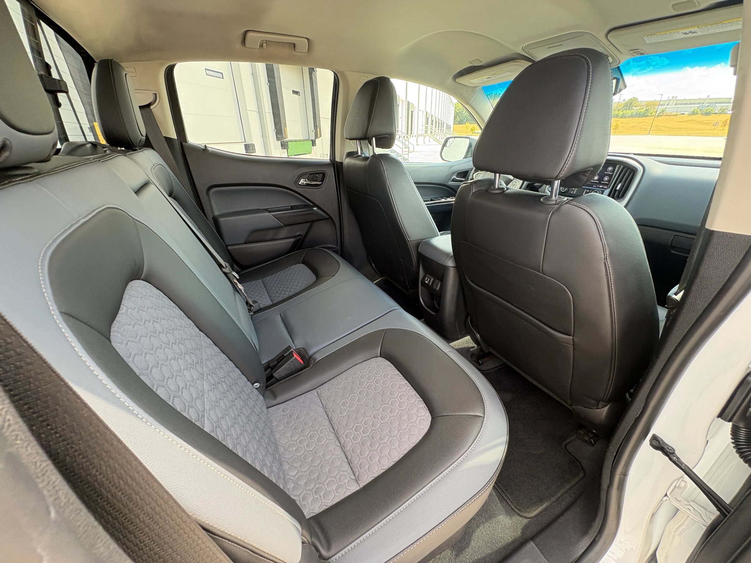 Used 2020 Chevrolet Colorado Z71 RWD image 18