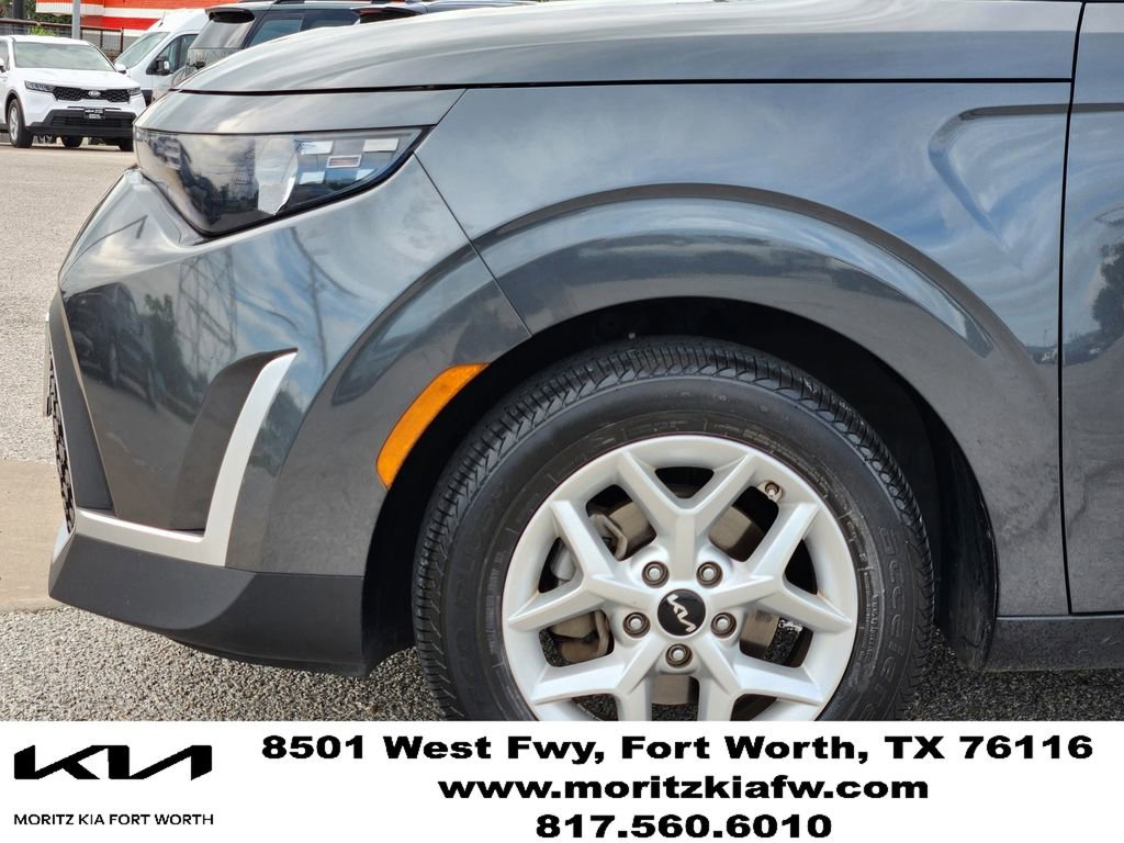 Certified 2023 Kia Soul LX w/ LX Technology Package FWD image 8