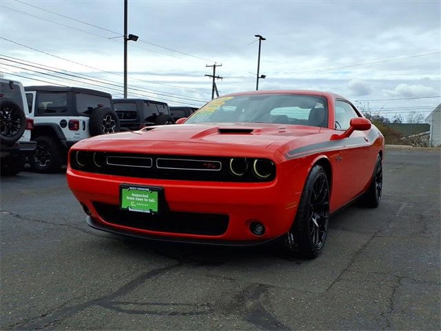 Certified 2016 Dodge Challenger R/T Plus image 3