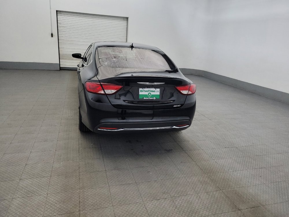 Used 2017 Chrysler 200 Limited Platinum FWD image 6