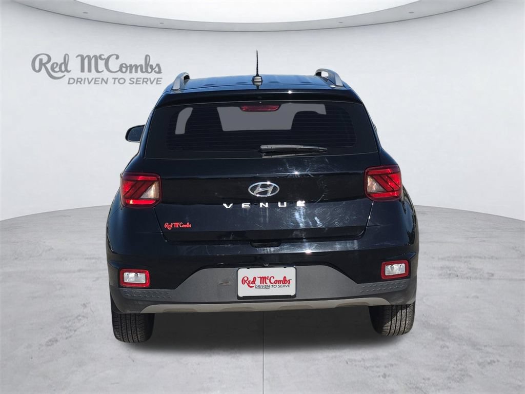 Used 2024 Hyundai Venue SEL FWD image 6