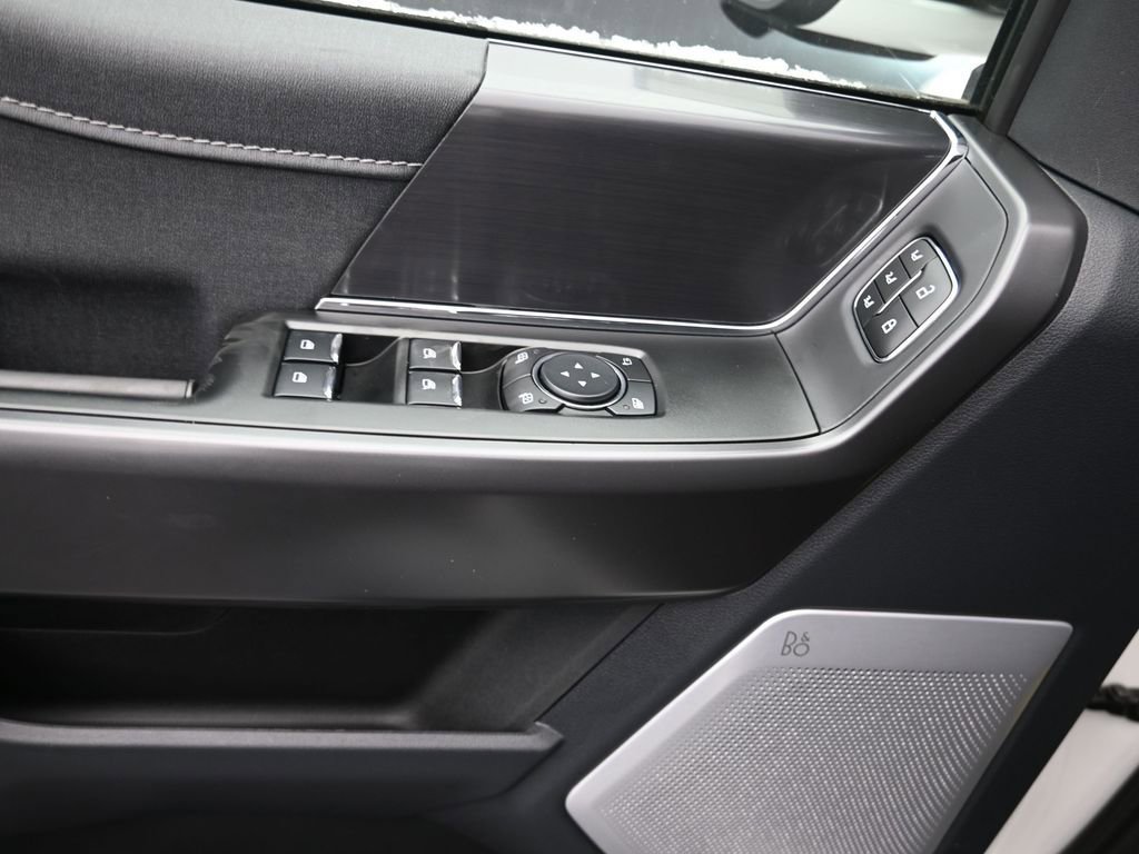 New 2025 Ford F150 Lariat w/ Equipment Group 502A High image 16