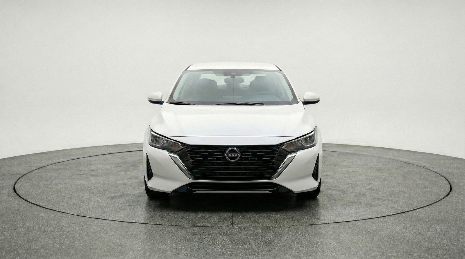 Used 2025 Nissan Sentra SV FWD image 2