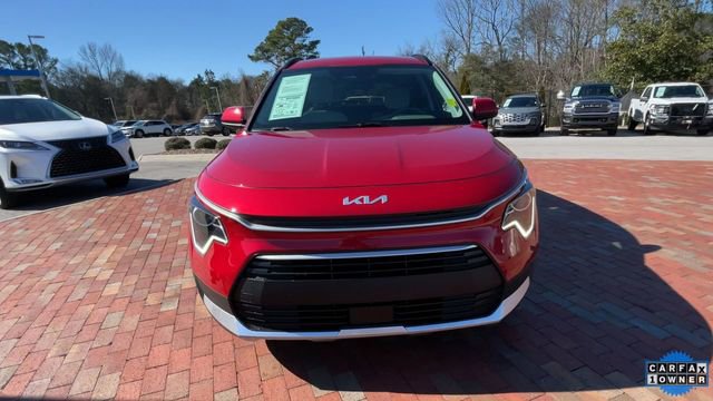 Used 2024 Kia Niro EX image 4