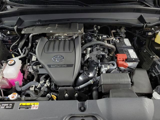Used 2025 Toyota Grand Highlander AWD image 13