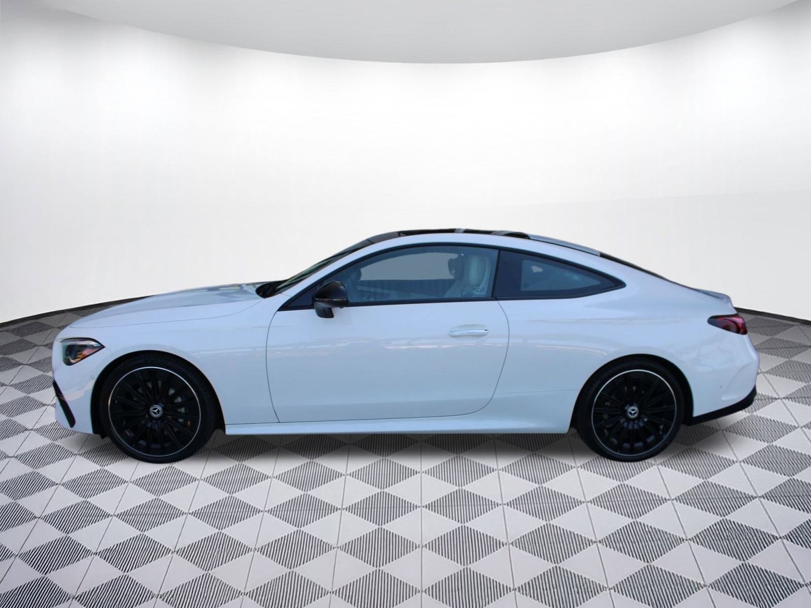 Used 2026 Mercedes-Benz CLE 300 4MATIC Coupe image 2