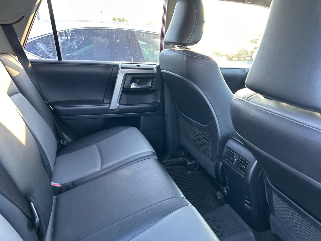 Used 2017 Toyota 4Runner SR5 Premium AWD/4WD image 12
