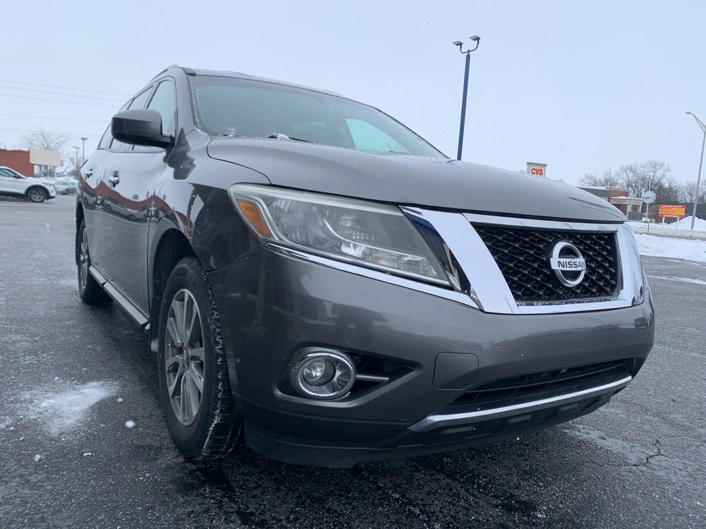 Used 2016 Nissan Pathfinder SV