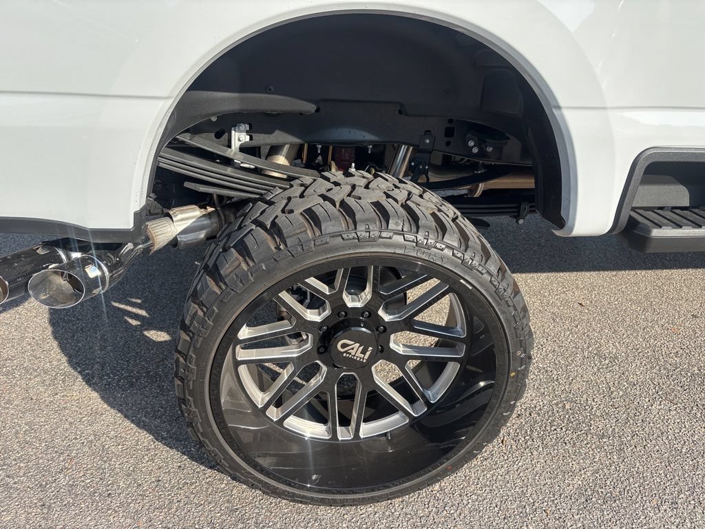 Used 2026 Ford F250 Platinum AWD/4WD image 15