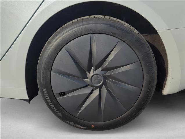 Used 2025 Tesla Model 3 RWD image 6