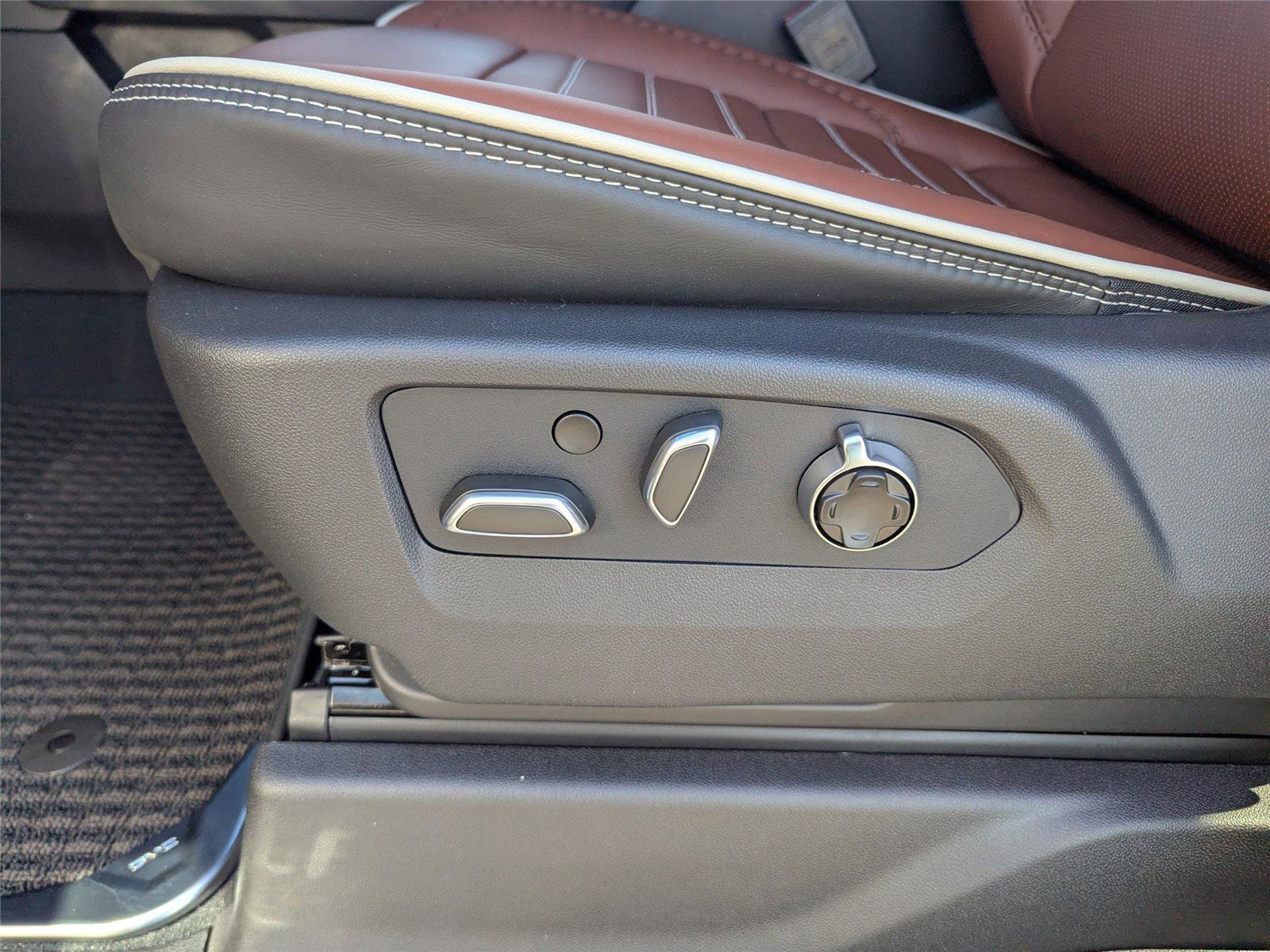 New 2026 GMC Sierra 1500 Denali Ultimate image 23