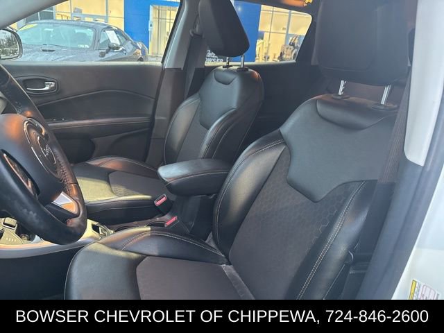 Used 2019 Jeep Compass Latitude w/ Cold Weather Group image 3