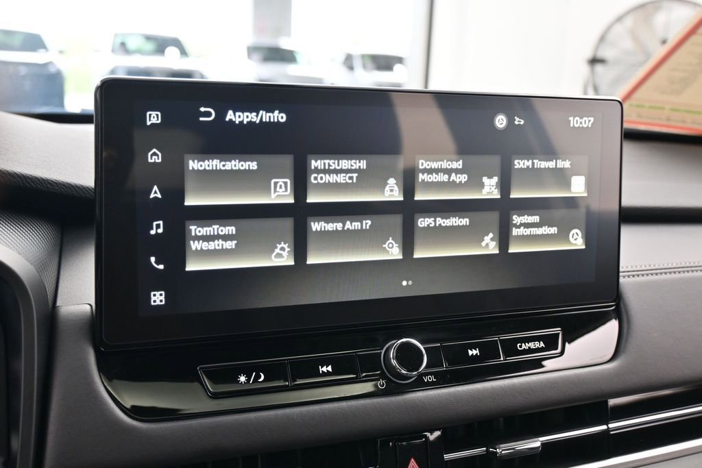 Used 2025 Mitsubishi Outlander SE FWD image 19