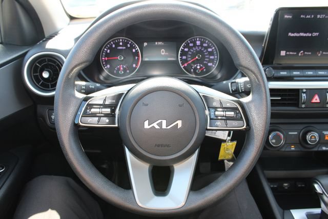 Used 2023 Kia Forte LXS FWD image 13