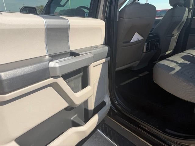 Used 2016 Ford F150 XLT w/ Equipment Group 302A Luxury RWD image 11