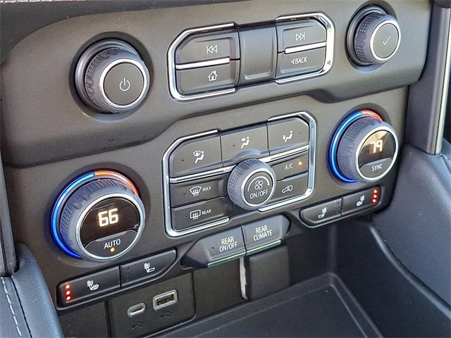 Used 2022 Chevrolet Tahoe LT image 14