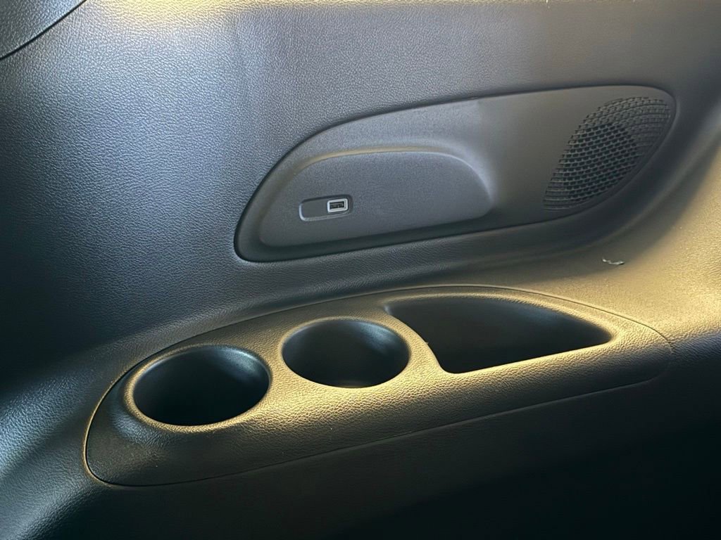 New 2026 Chrysler Pacifica Limited image 18