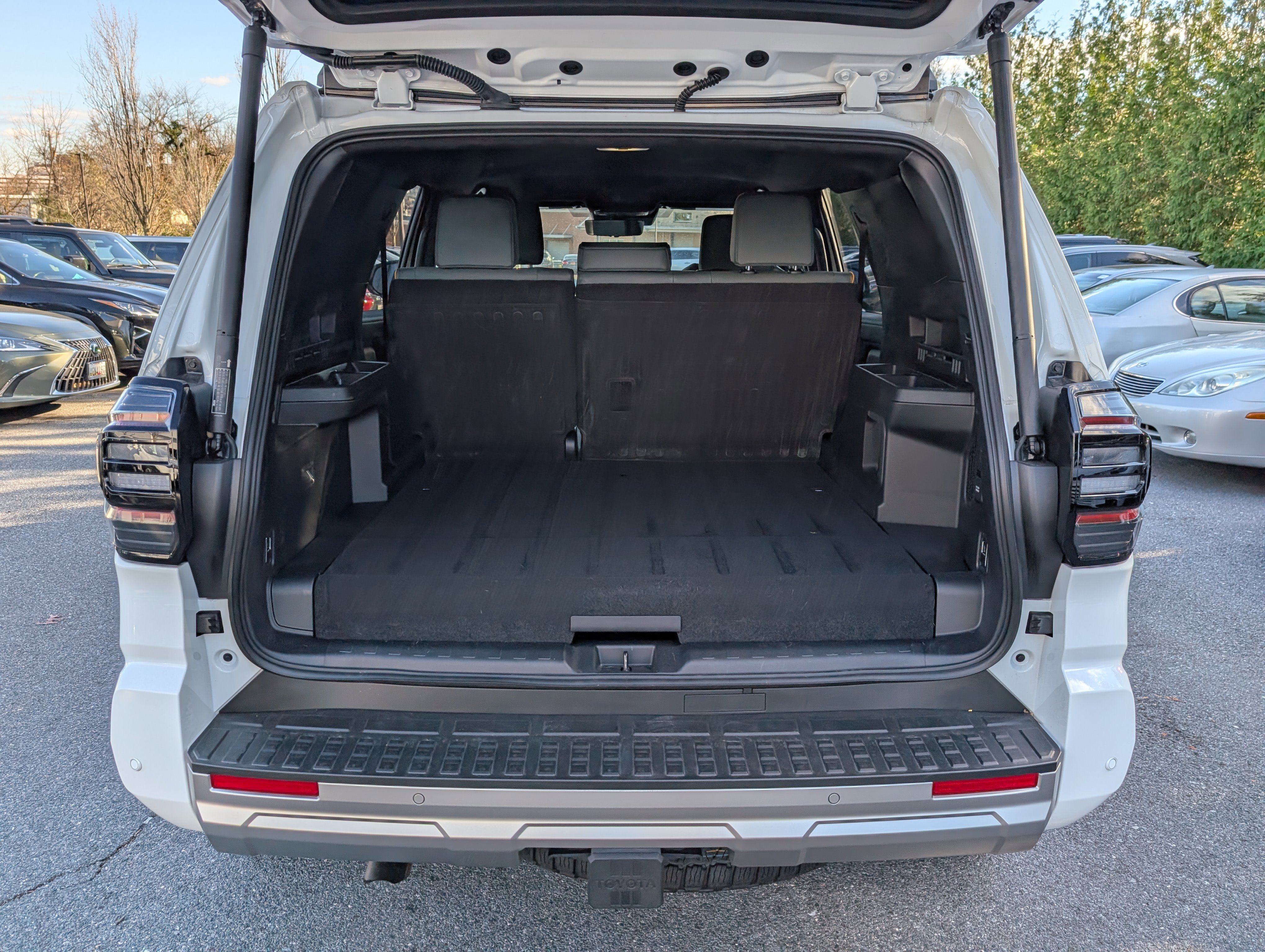 Used 2025 Toyota 4Runner Trailhunter image 13