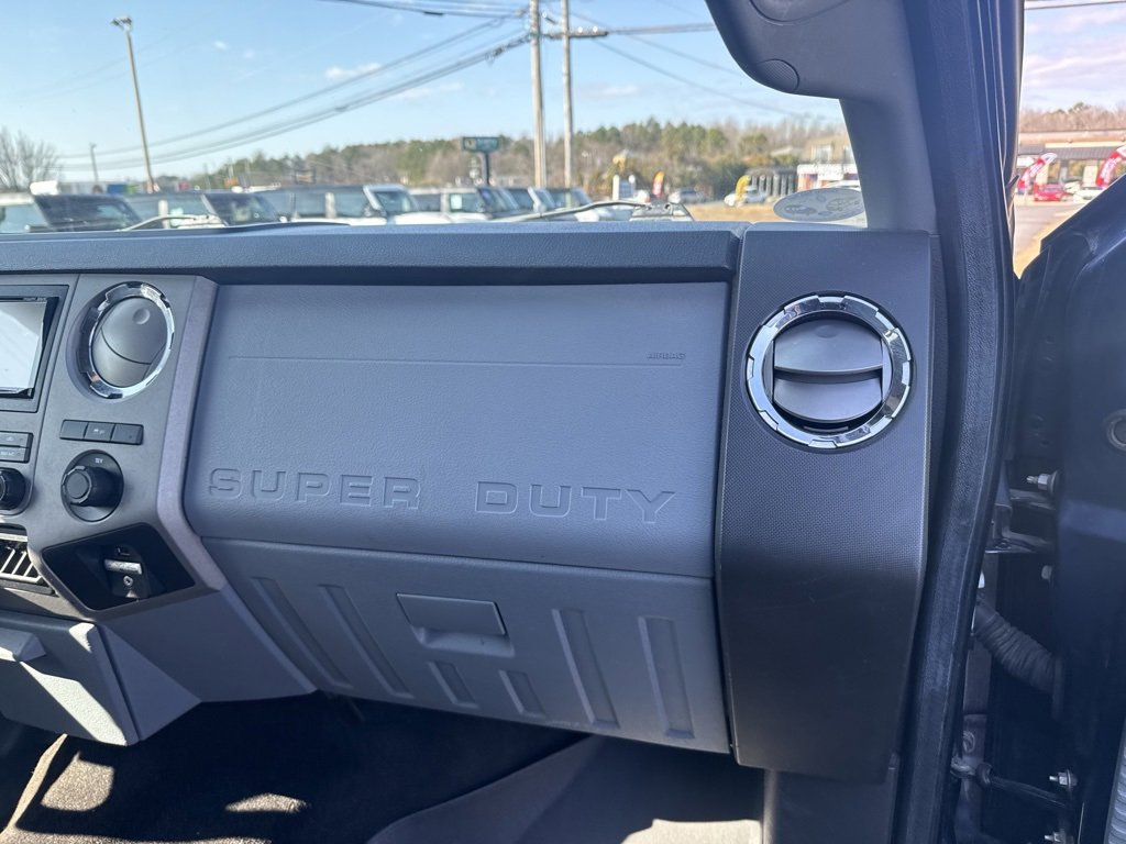 Used 2014 Ford F250 XLT w/ Snow Plow Prep Package image 29